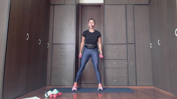 70´S PIERNA Y GLÚTEO